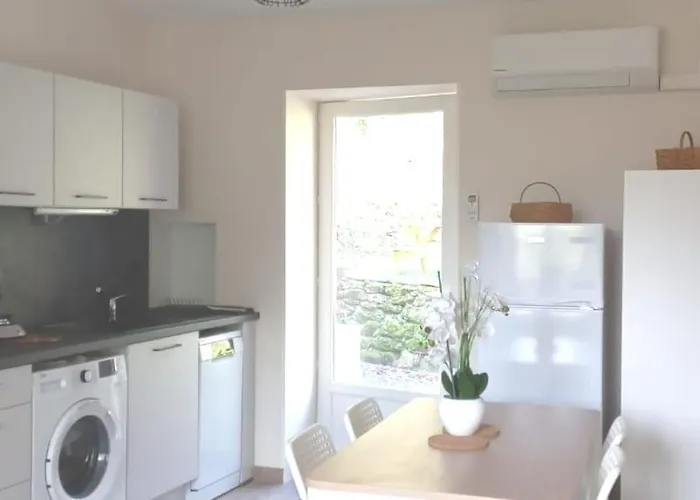 Σπίτι διακοπών Maison Au Calme Avec Jardin Et Parking Prive