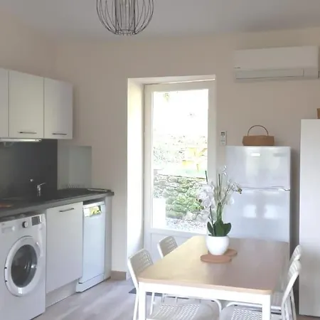 Maison Au Calme Avec Jardin Et Parking Prive * Rouairoux